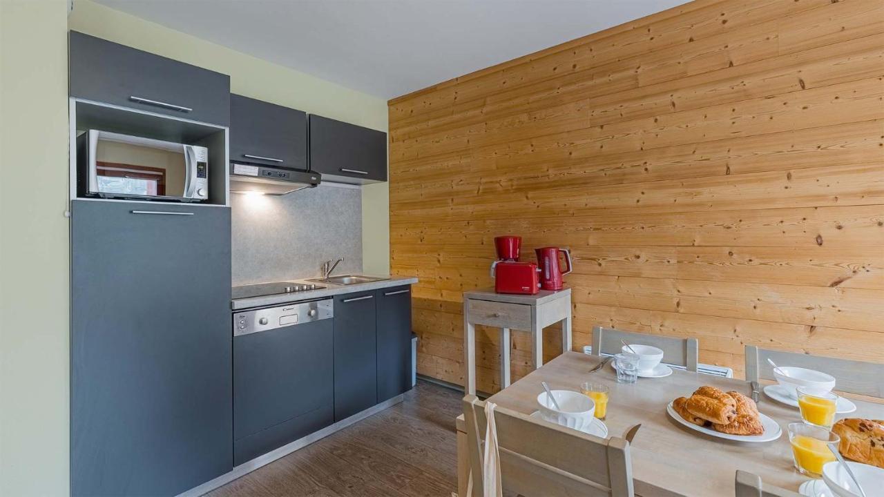 Madame Vacances Les Epinettes Vaujany Exterior foto